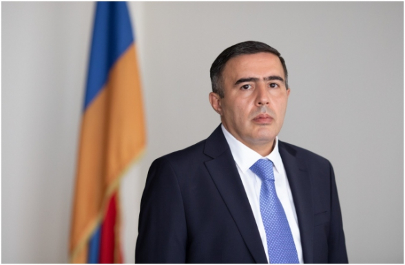 Մինչև Գյումրին վերականգնող նախագահի անունը տալը, թող 7 տարվա մեջ Գյումիում գոնե 7 հատ զուգարան սարքեր․ Բագրատ Միկոյան